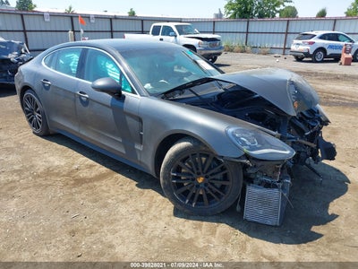 PORSCHE PANAMERA 2017