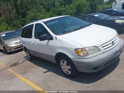 TOYOTA SIENNA 2002
