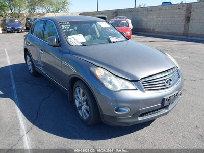 INFINITI JOURNEY 2012