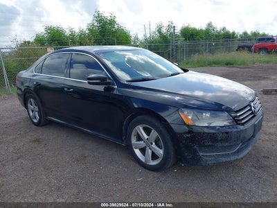 VOLKSWAGEN PASSAT 2013