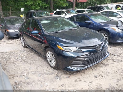 TOYOTA CAMRY 2019