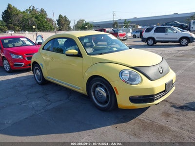 VOLKSWAGEN BEETLE 2012