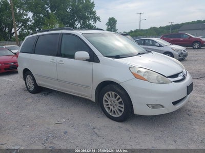TOYOTA SIENNA 2008