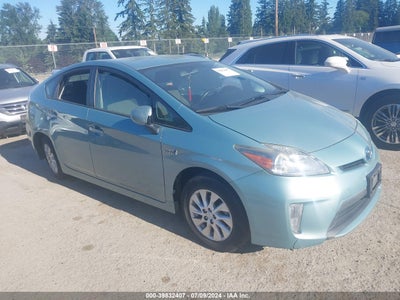TOYOTA PRIUS PLUG-IN 2013