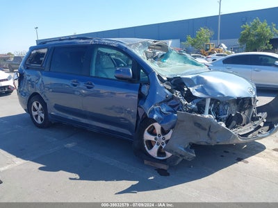 TOYOTA SIENNA 2014