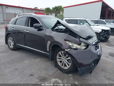 INFINITI FX35 2012