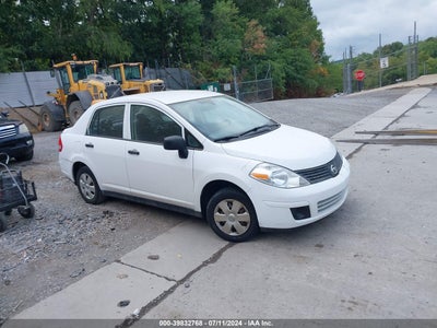 NISSAN VERSA 2011