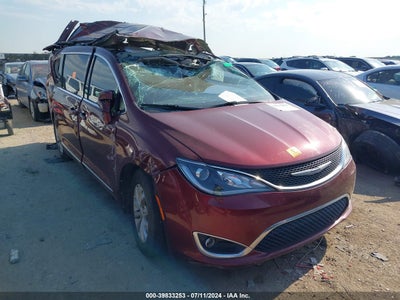 CHRYSLER PACIFICA 2018