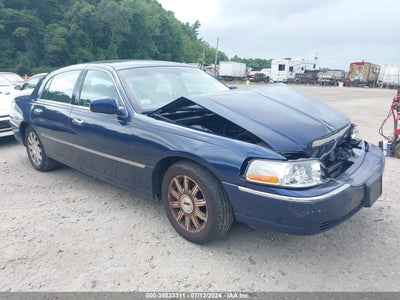 LINCOLN TOWN CAR 2008