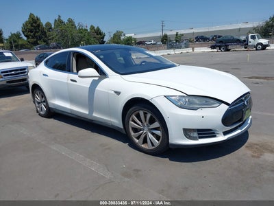 TESLA MODEL S 2014