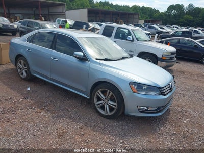VOLKSWAGEN PASSAT 2013