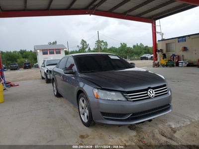 VOLKSWAGEN PASSAT 2014