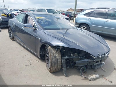 TESLA MODEL S 2020