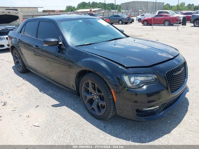 CHRYSLER 300 2023