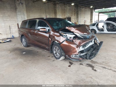 TOYOTA SIENNA 2021