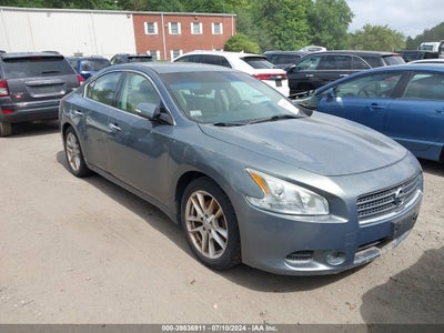 NISSAN MAXIMA 2011
