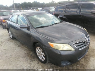 TOYOTA CAMRY 2011