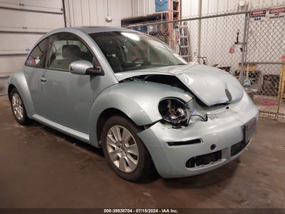 VOLKSWAGEN NEW BEETLE 2009