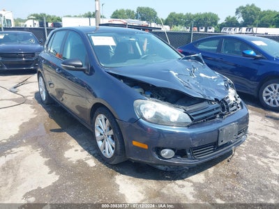 VOLKSWAGEN GOLF 2012