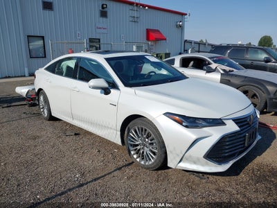 Toyota Avalon Hybrid 2020