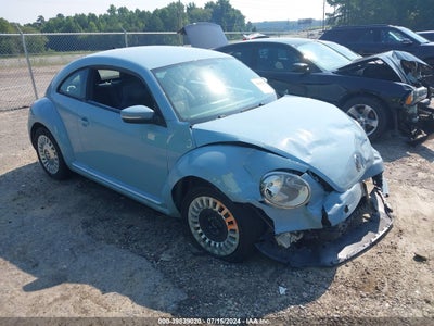 VOLKSWAGEN BEETLE 2014