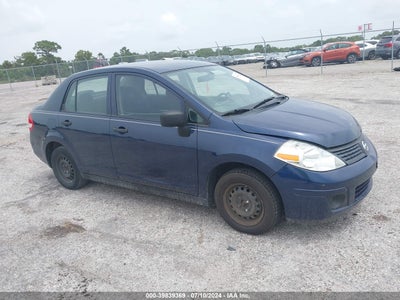 NISSAN VERSA 2010
