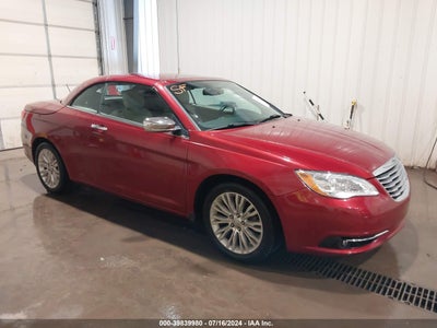 CHRYSLER 200 2013