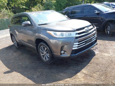 TOYOTA HIGHLANDER 2017