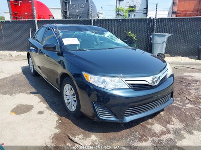 TOYOTA CAMRY 2012