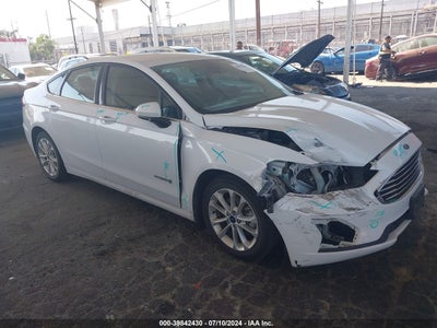 FORD FUSION HYBRID 2019