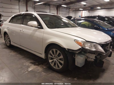 TOYOTA AVALON 2012