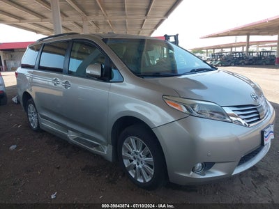 TOYOTA SIENNA 2015