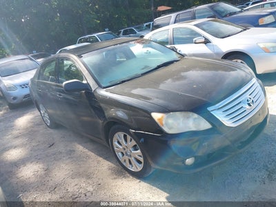 TOYOTA AVALON 2010
