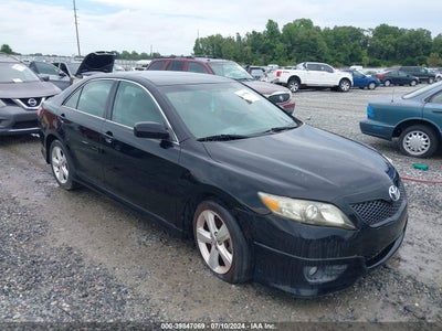 TOYOTA CAMRY 2011