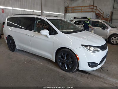 CHRYSLER PACIFICA 2019