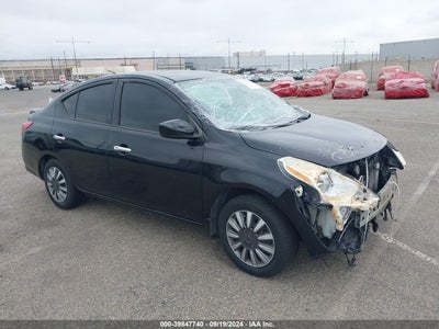 NISSAN VERSA 2017