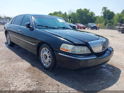 LINCOLN TOWN CAR 2007