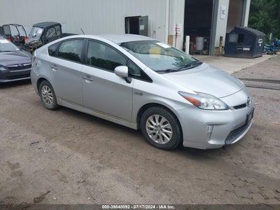 TOYOTA PRIUS PLUG-IN 2012