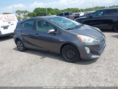 TOYOTA PRIUS C 2016