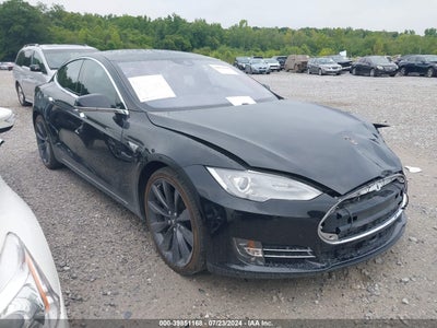 TESLA MODEL S 2015