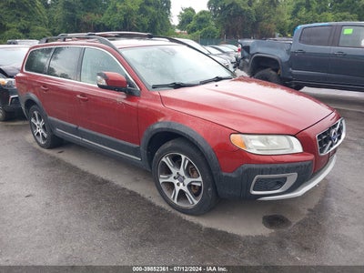 VOLVO XC70 2012