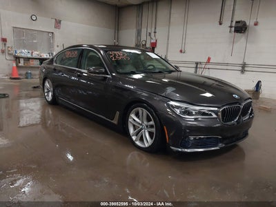 BMW 750I 2016