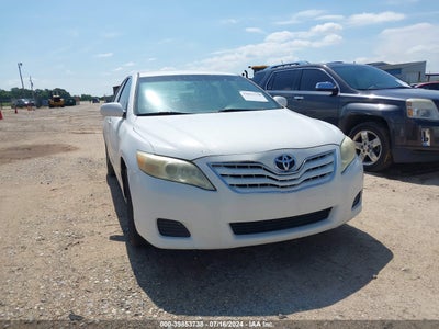 TOYOTA CAMRY 2010