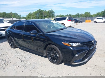 TOYOTA CAMRY 2021