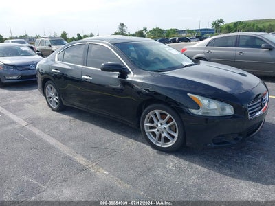 NISSAN MAXIMA 2012