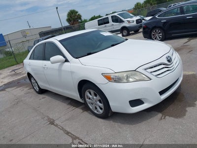 TOYOTA CAMRY 2011