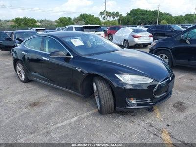 TESLA MODEL S 2014