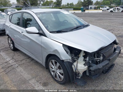 HYUNDAI ACCENT 2012