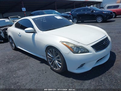 INFINITI G37 2012