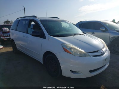 TOYOTA SIENNA 2008